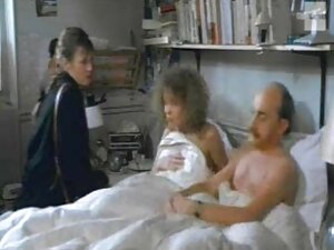 奴隷を食べて顔を作る男。 女子 向け ア ...