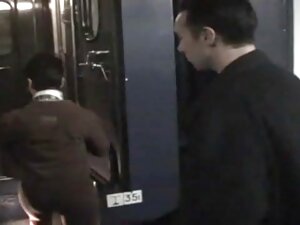 車に乗る-愛を作る。 女性 が 見 たい ...