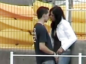 寮でセックス観光客を管理します。 女性  ...