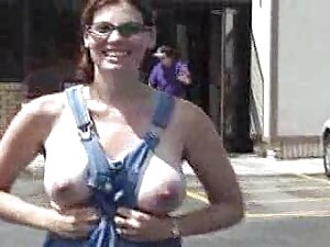 ロシアのピハールは学生を食べる。 女性  ...