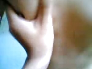 アリ-ノバックは寝室で楽しんでいる。 女 ...