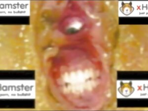 ヨガを練習する若い女性がセックスに変わっ ...