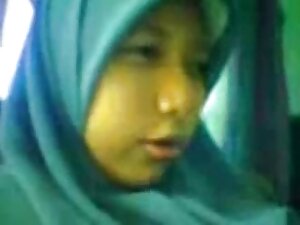 情熱はモンゴルからの学生に愛を作ります。 ...